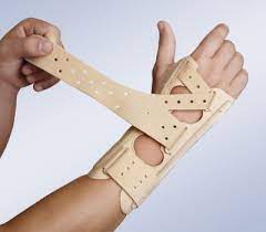 Tala imobilizadora de pulso c/polegar Manutec Fix Orliman ref.: M660